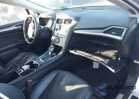 2014 Ford Fusion Hybrid Titanium from USA, damaged, VIN 3FA6P0RU4ER261317